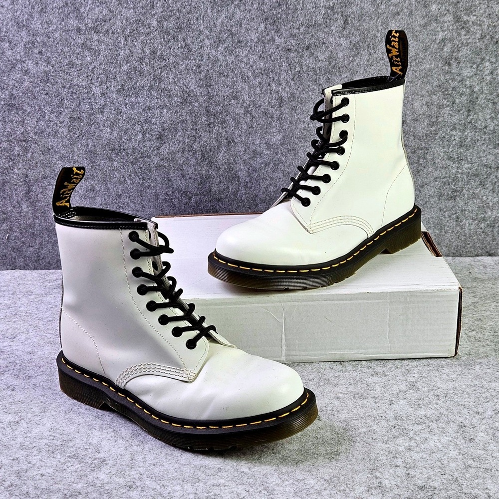 Dr. Martens 1460 White Smooth Leather 8-Eye Lace Up Boots Mens 7 Womens 8